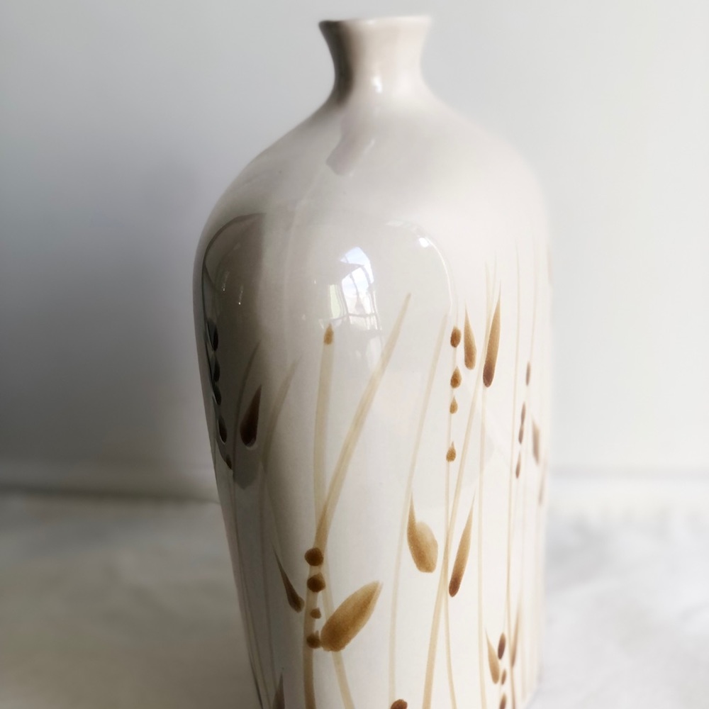 Hand painted vase - Picture 2 of 2